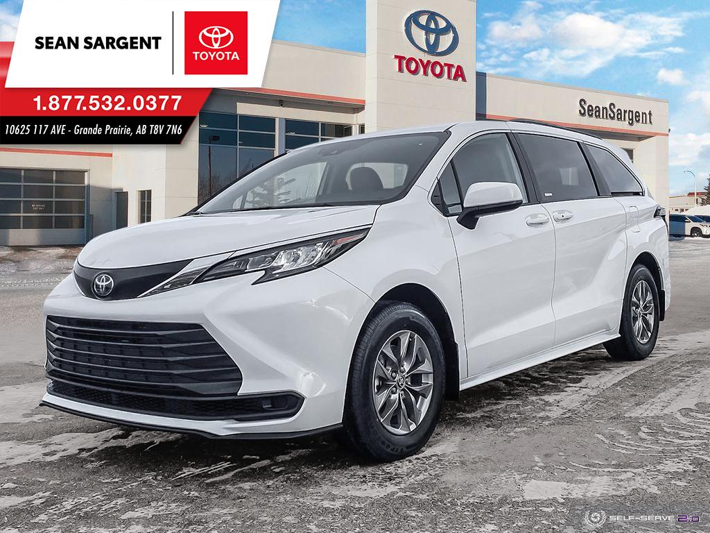 New 2023 Toyota Sienna LE FWD